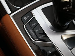 2017款 730Li 领先型