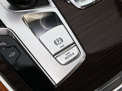 2017款 730Li 领先型