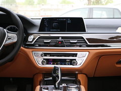 2017款 730Li 领先型