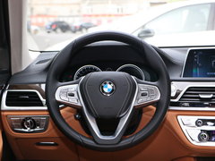 2017款 730Li 领先型