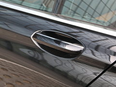 2017款 730Li 领先型