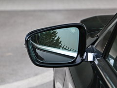 2017款 730Li 领先型