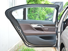 2017款 730Li 领先型