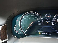 2017款 730Li 领先型