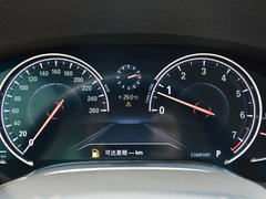 2017款 730Li 领先型