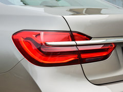 2017款 730Li 领先型