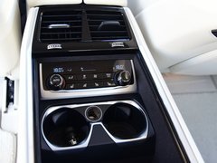 2017款 M760Li xDrive 卓越奢华版
