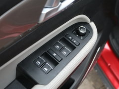 2017款 1.3T 手动尊贵型