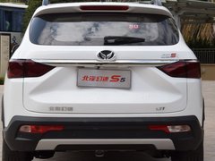 2017款 1.3T 手动尊贵型
