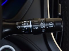 2017款 1.3T 手动尊贵型