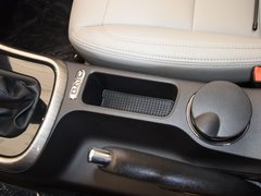 2017款 1.3T 手动尊贵型