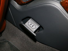 2017款 A8L 6.3 FSI W12 quattro旗舰型