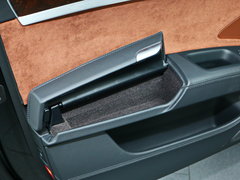 2017款 A8L 6.3 FSI W12 quattro旗舰型
