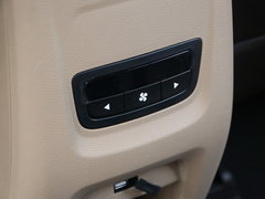2017款 1.5T 手动尊享型7座