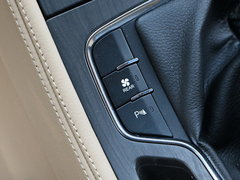 2017款 1.5T 手动尊享型7座