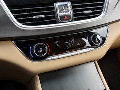 2017款 1.5T 手动尊享型7座