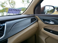 2017款 1.5T 手动尊享型7座