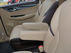2017款 1.5T 手动尊享型7座