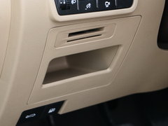 2017款 1.5T 手动豪华型7座