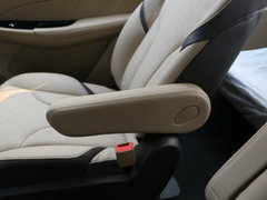 2017款 1.5T 手动豪华型7座