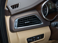 2017款 1.5T 手动豪华型7座