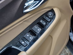 2017款 1.5T 手动豪华型7座