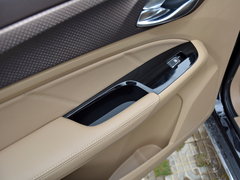 2017款 1.5T 手动豪华型7座