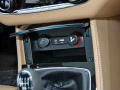 2017款 1.5T 手动豪华型7座