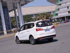 2017款 1.5T 手动尊享型7座