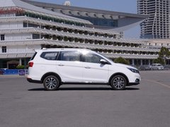 2017款 1.5T 手动尊享型7座