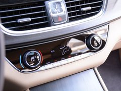 2017款 1.5T 手动尊享型7座
