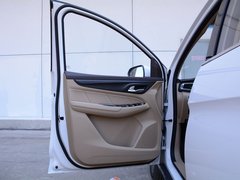 2017款 1.5T 手动尊享型7座