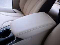 2017款 1.5T 手动尊享型7座