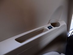2017款 1.5T 手动尊享型7座