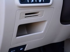 2017款 1.5T 手动尊享型7座