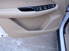 2017款 1.5T 手动尊享型7座