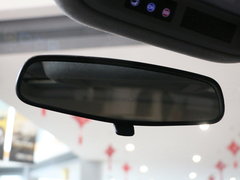 2017款 1.4T 两厢双离合领锋版