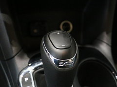 2017款 1.4T 两厢双离合领锋版