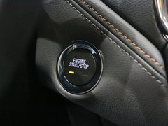 2017款 1.4T 两厢双离合领锋版