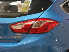2017款 1.4T 两厢双离合领锋版