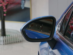 2017款 1.4T 两厢双离合领锋版