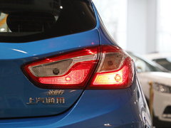 2017款 1.4T 两厢双离合领锋版