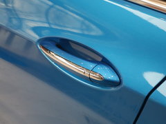 2017款 1.4T 两厢双离合领锋版