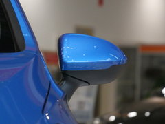 2017款 1.4T 两厢双离合领锋版