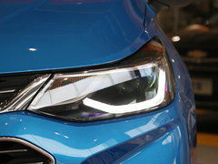 2017款 1.4T 两厢双离合领锋版