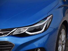 2017款 1.4T 两厢双离合领锋版