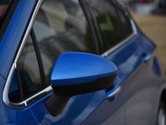 2017款 1.4T 两厢双离合领锋版