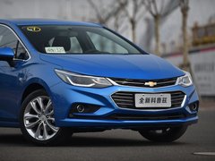 2017款 1.4T 两厢双离合领锋版