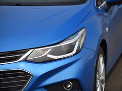 2017款 1.4T 两厢双离合领锋版