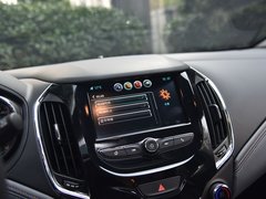 2017款 1.4T 两厢双离合领锋版